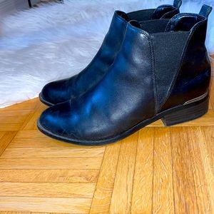 Black Chelsea boots